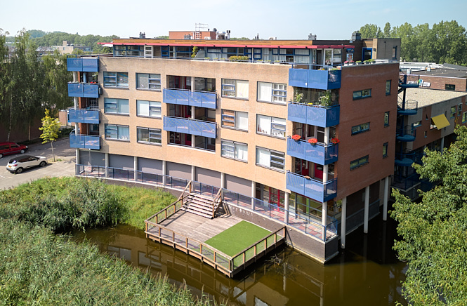 Luchtfoto van een VvE in Schiedam